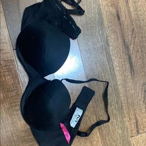 Maidenform black bra 34C
